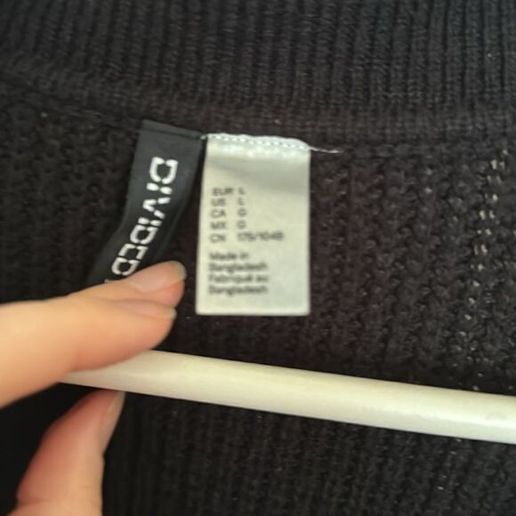 Collared Cable Knit Sweater - L - Picture 5 of 7